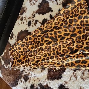 Velvet leopard bells